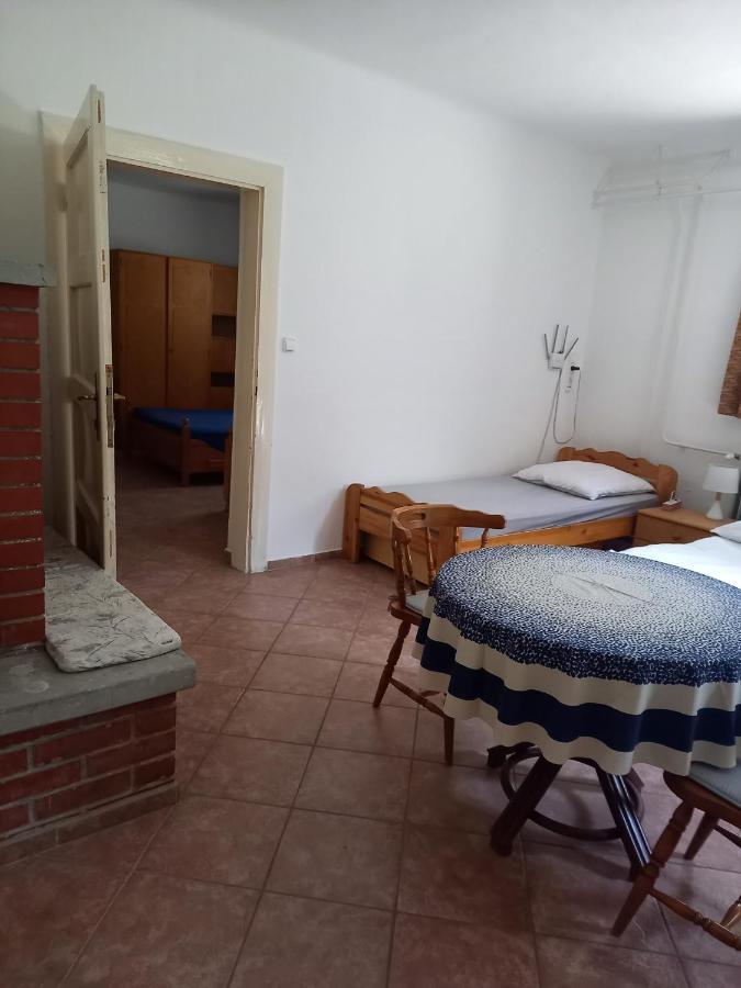 Flamingo Apartman 索普隆 外观 照片
