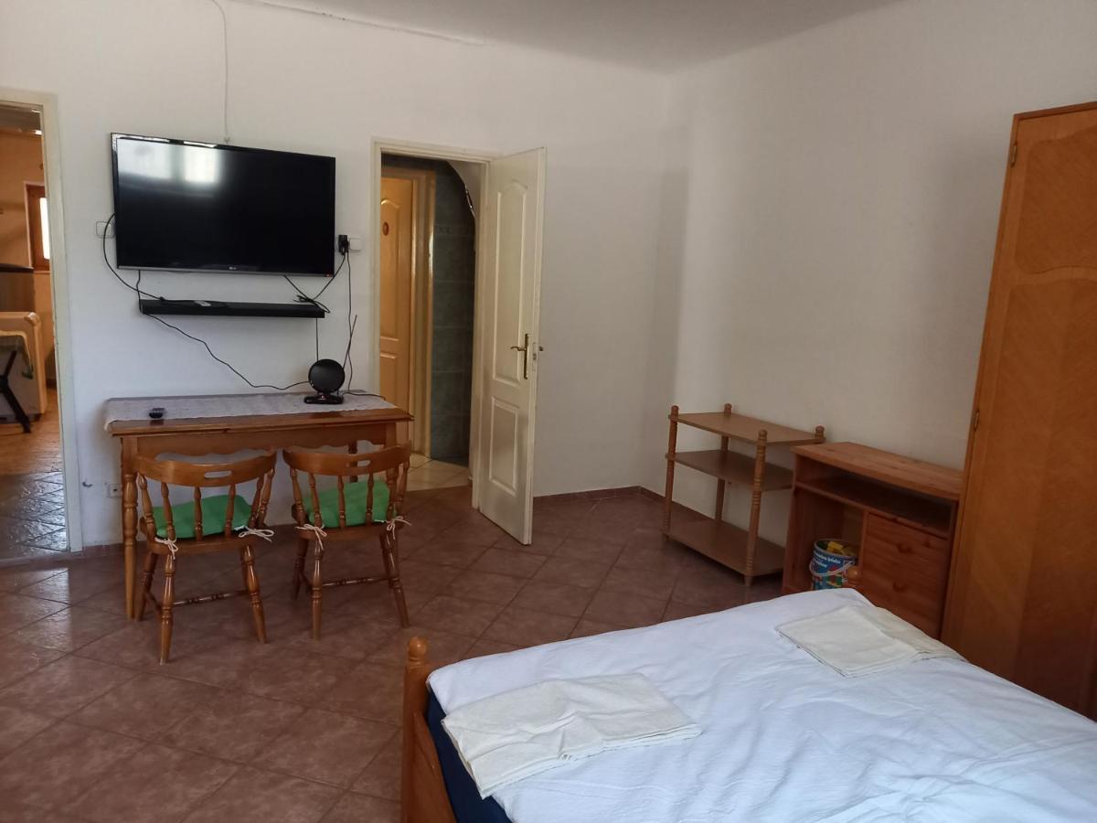 Flamingo Apartman 索普隆 外观 照片
