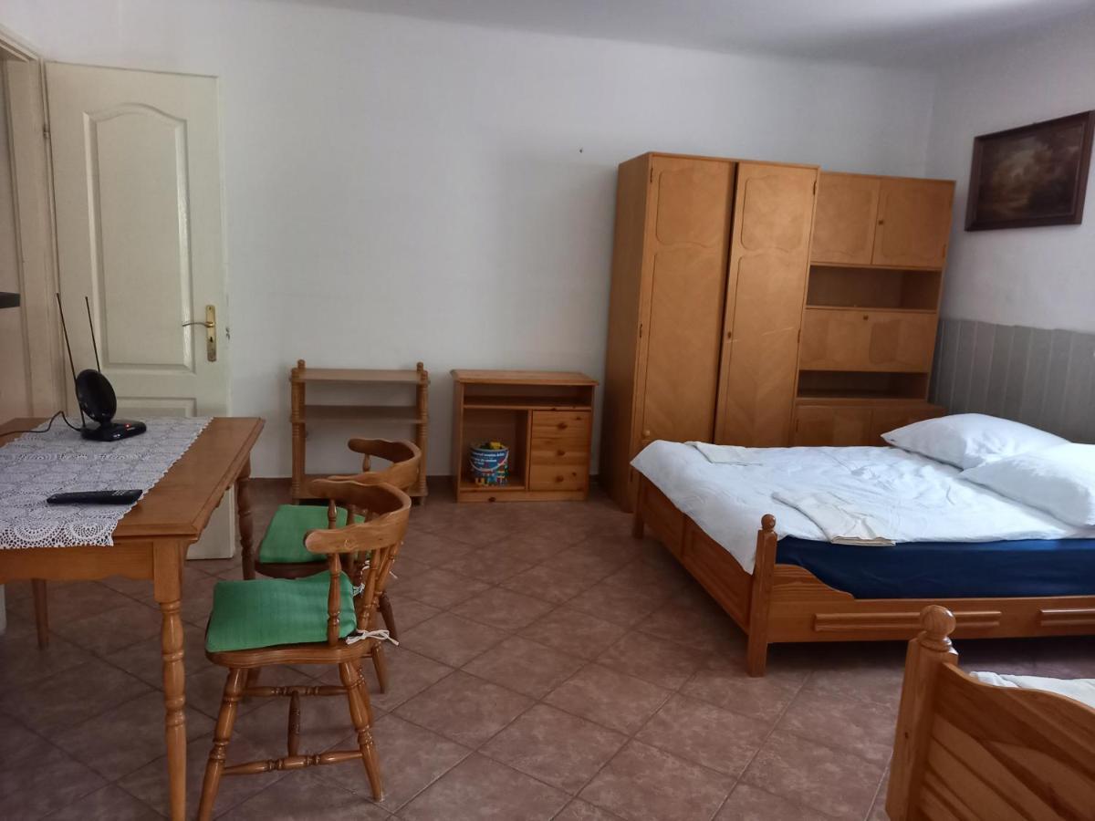 Flamingo Apartman 索普隆 外观 照片